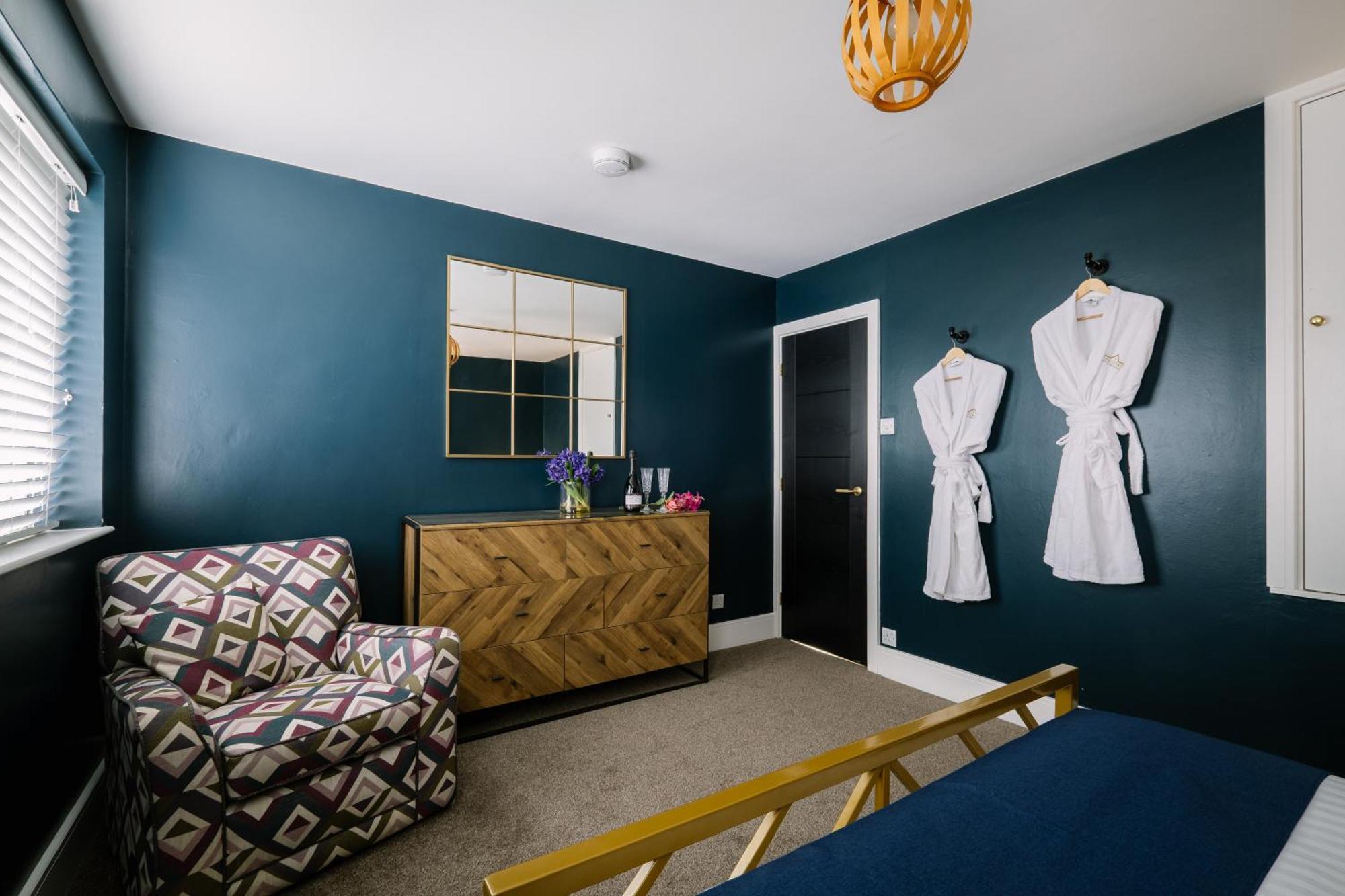 Rockside - Luxury 1 Bedroom Home With Hot Tub, Central Location, Parking And Pet Friendly Windermere Esterno foto